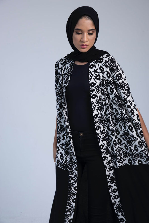 Black and white Cape Abaya